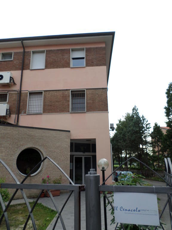 Camplus Living Il Cenacolo Hotel Ferrara Exterior foto